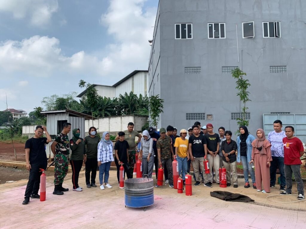 Pelatihan Pemadaman Kebakaran